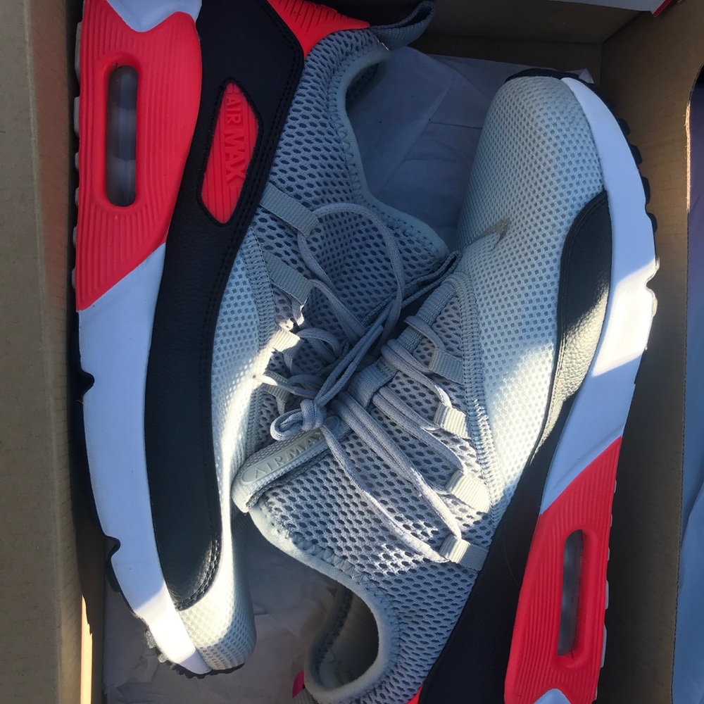 Men’s Nike shoes size 8-10 used like new $35-75